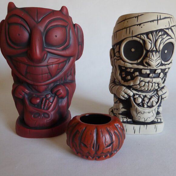 NEW 2021 TRICK OR TREAT VAMPIRE MUMMY PUMPKIN CERAMIC TIKI MUG SET + BONUS PIN - Picture 3 of 14